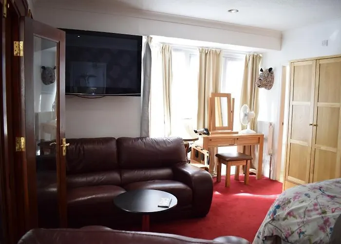 Clifton Bridge Guest house