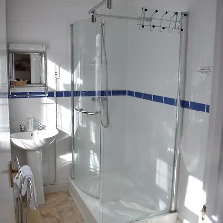 Clifton Bridge Konukevi