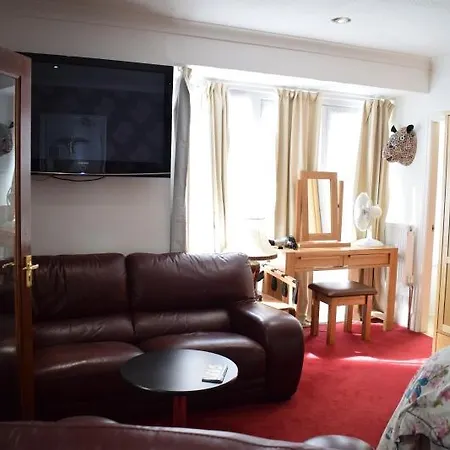 Clifton Bridge Konukevi